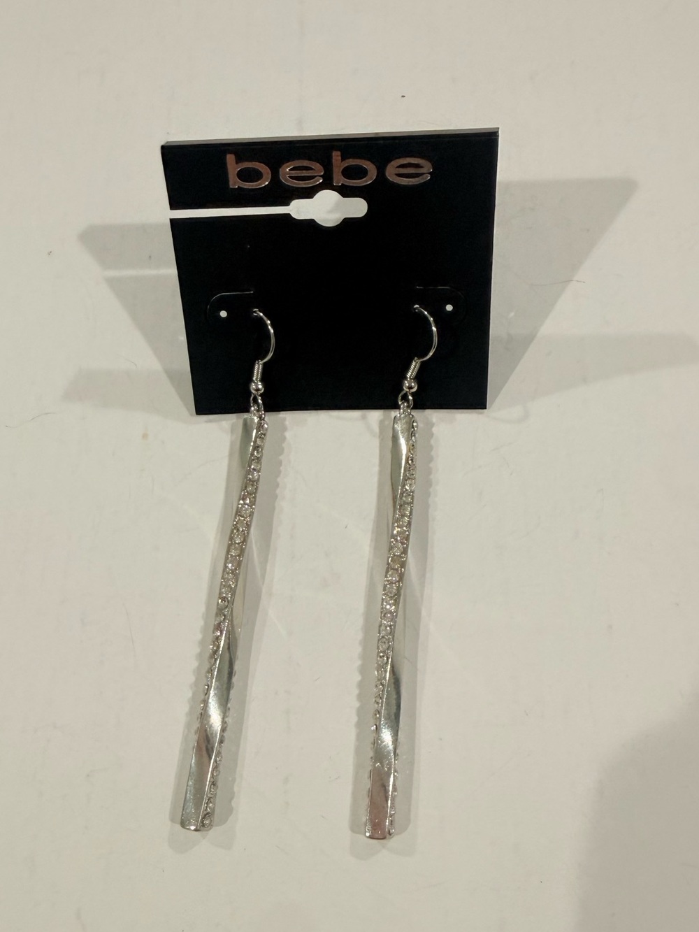 Cute bebe Crystal Linear Drop Earrings - Silver dangle drop fashion design gift